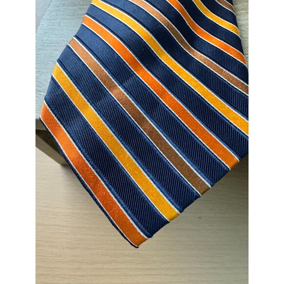 Roundtree & Yorke Silk Ties – Set of 3 – Striped, Geometric, and Patterned - Picture 5 of 16